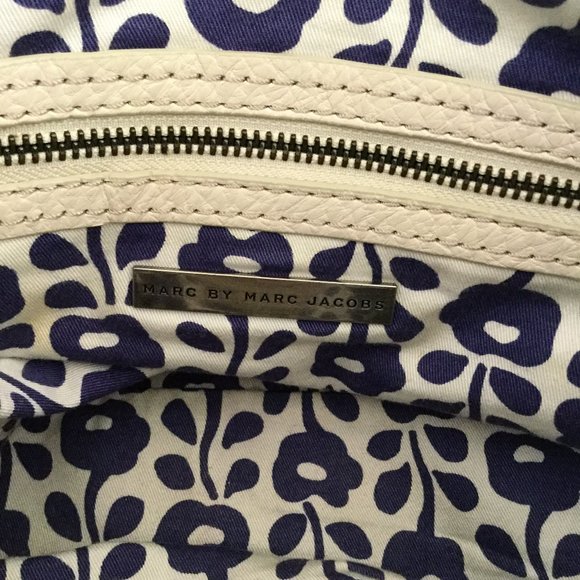 Marc by Marc Jacobs Leather Purse - Picture 7 of 10